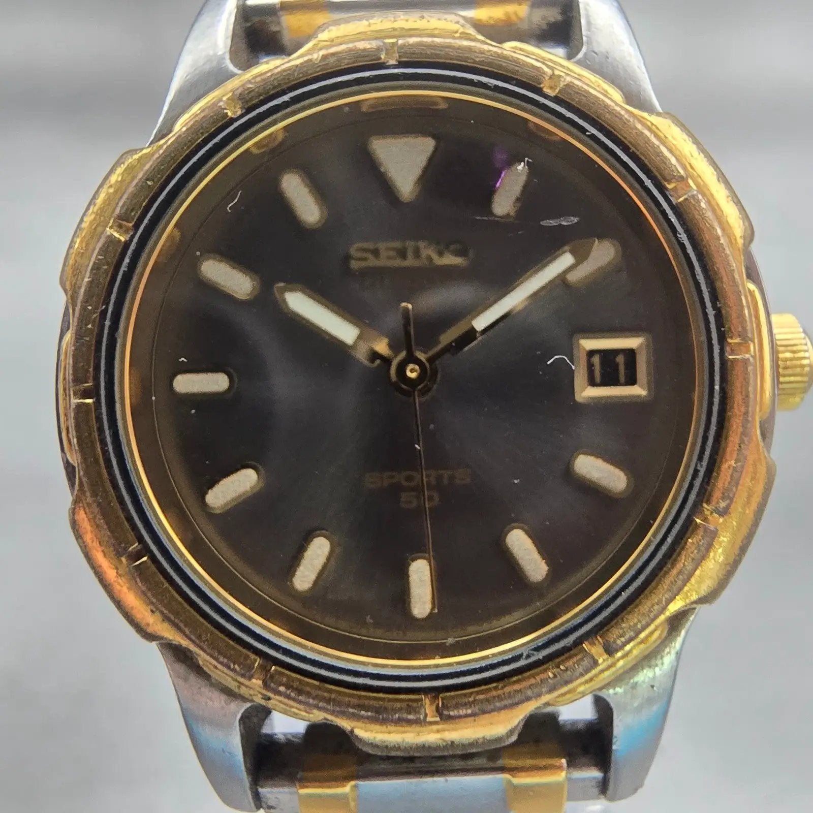 Seiko Sports 50 Watch Women 25mm Gray Dial Two Tone Date Round 7N82-0281 New Bat1