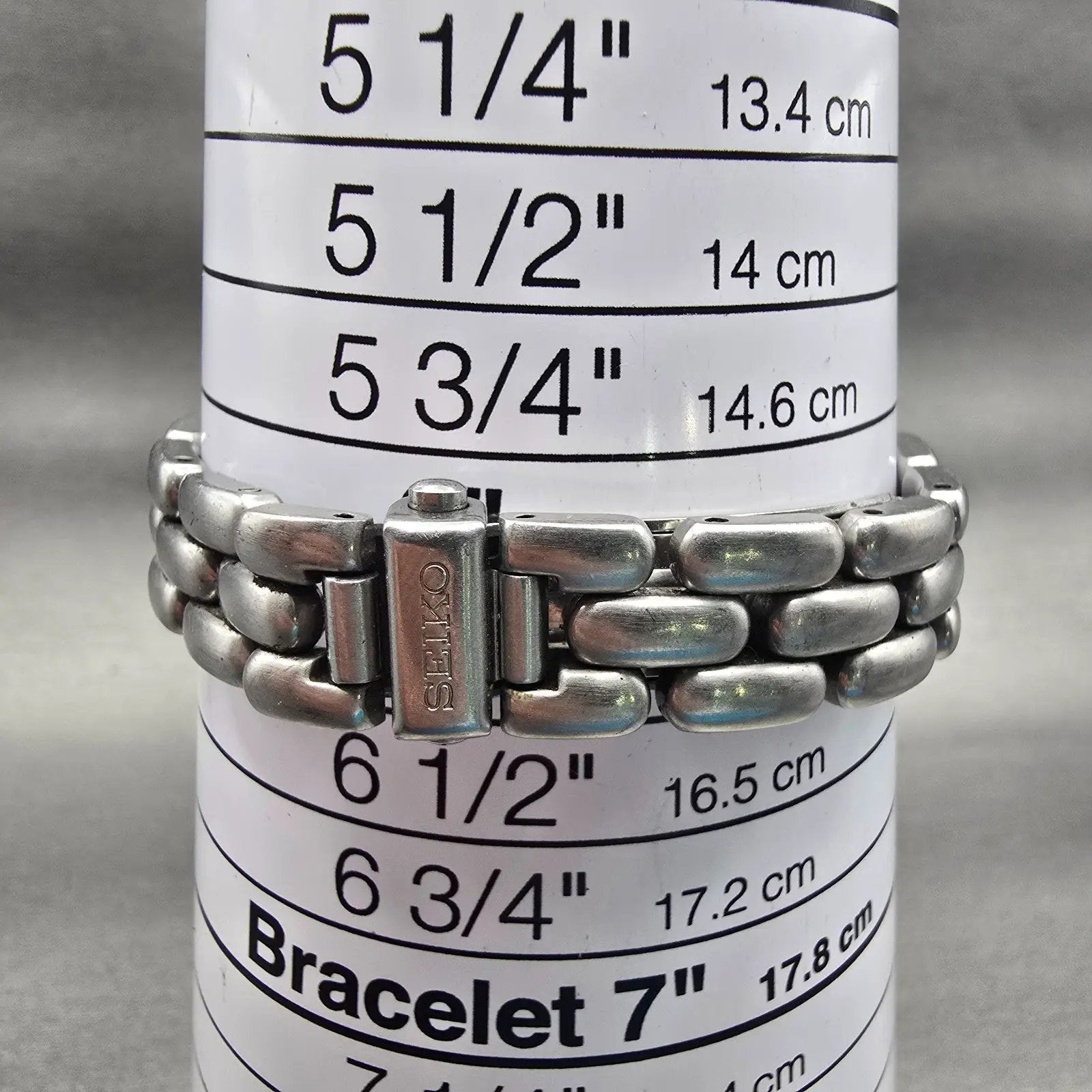 Seiko Vivace Watch Women 21mm White Dial Silver Tone Oval 4N01-5070 New Battery9