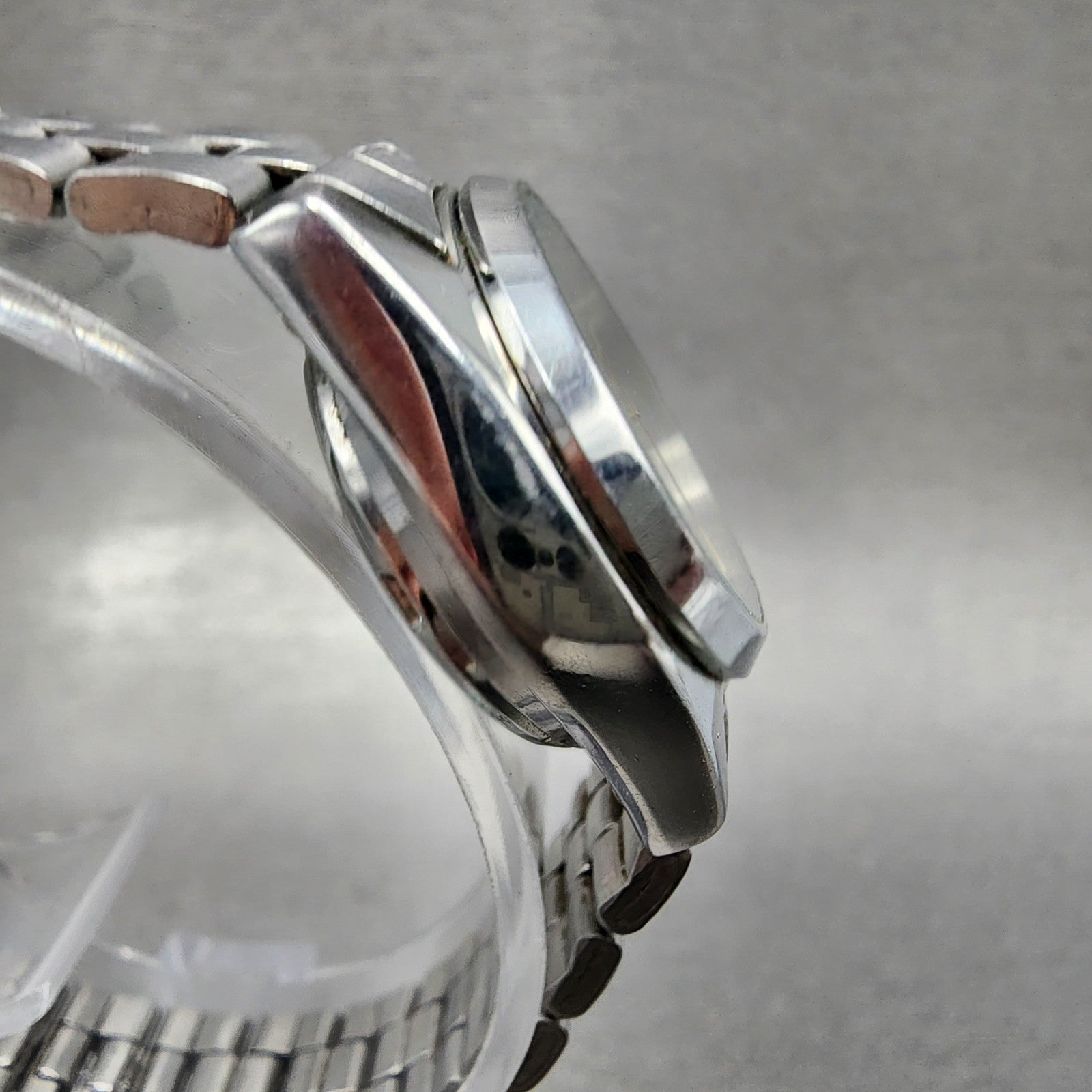 Seiko 5 Automatic Watch Women 23mm Silver Dial Silver Tone Daydate 42060332 Run3