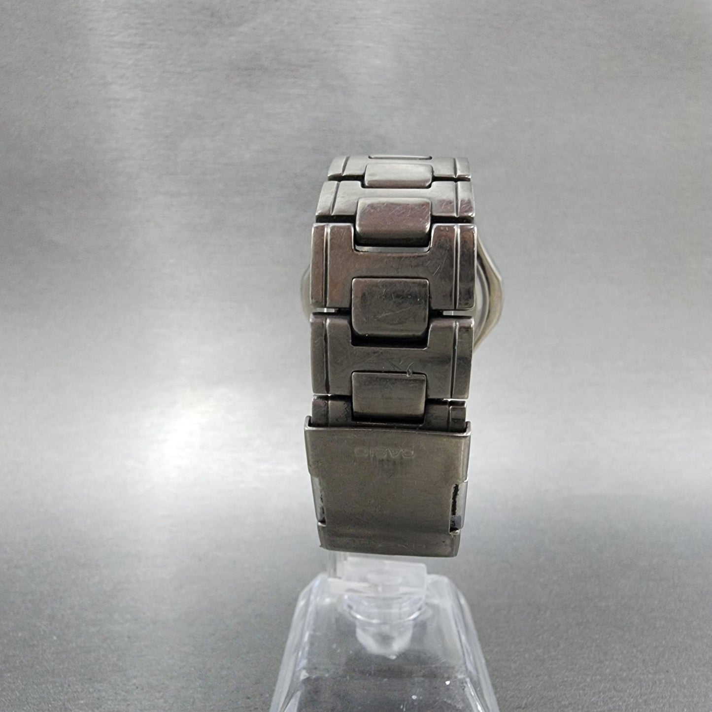 Casio Lineage Watch men 42mm Black Dial Titanium Date Round LIW100TDJ Runs7