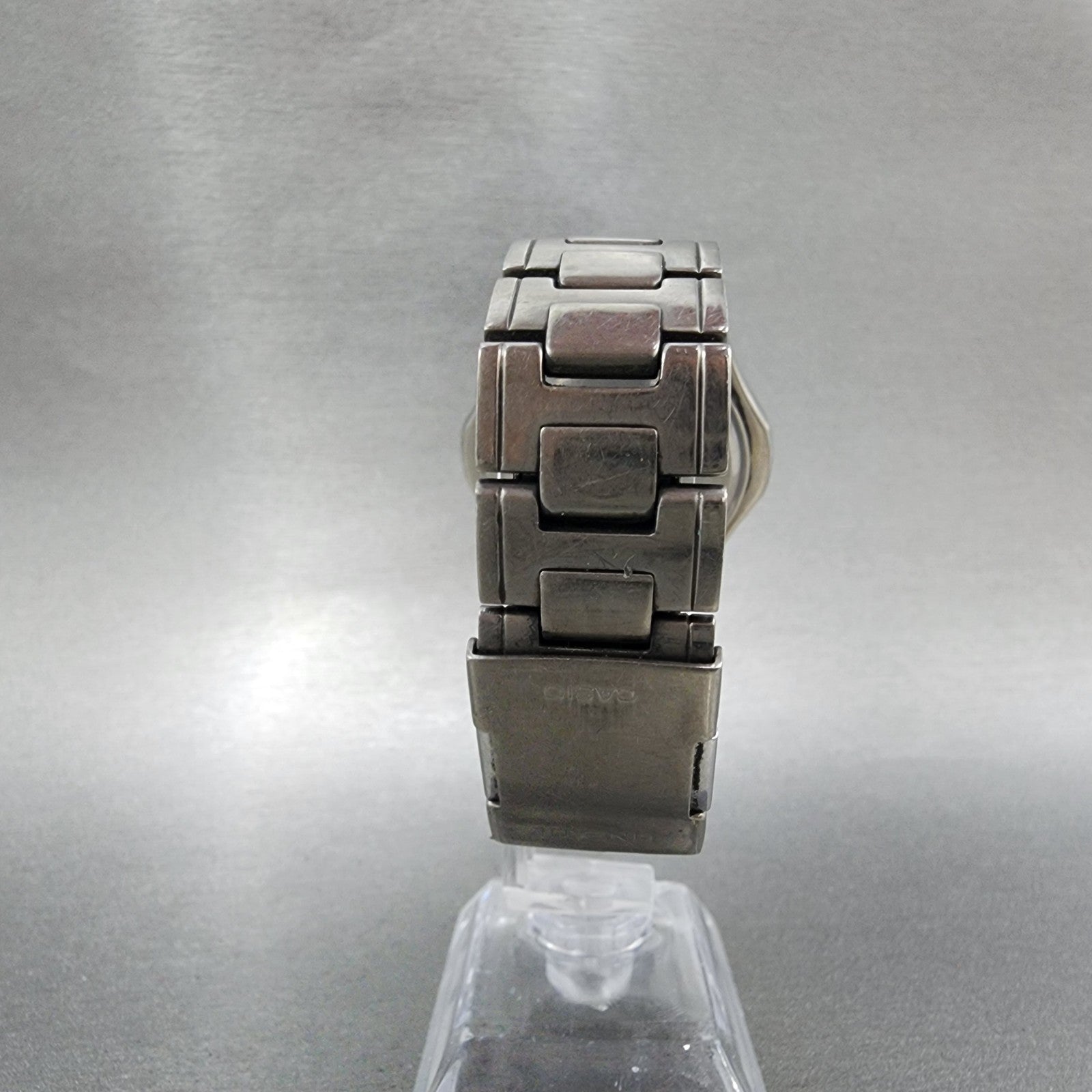 Casio Lineage Watch men 42mm Black Dial Titanium Date Round LIW100TDJ Runs7