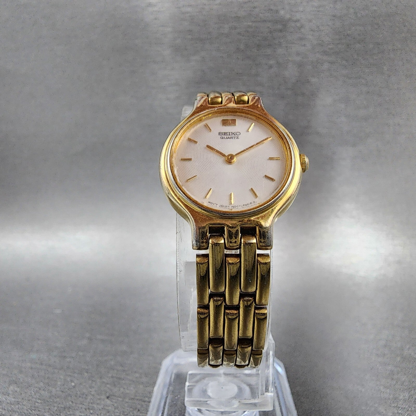 Seiko Watch Women 22mm White Dial Gold Tone Round 1n000a99 New Battery5