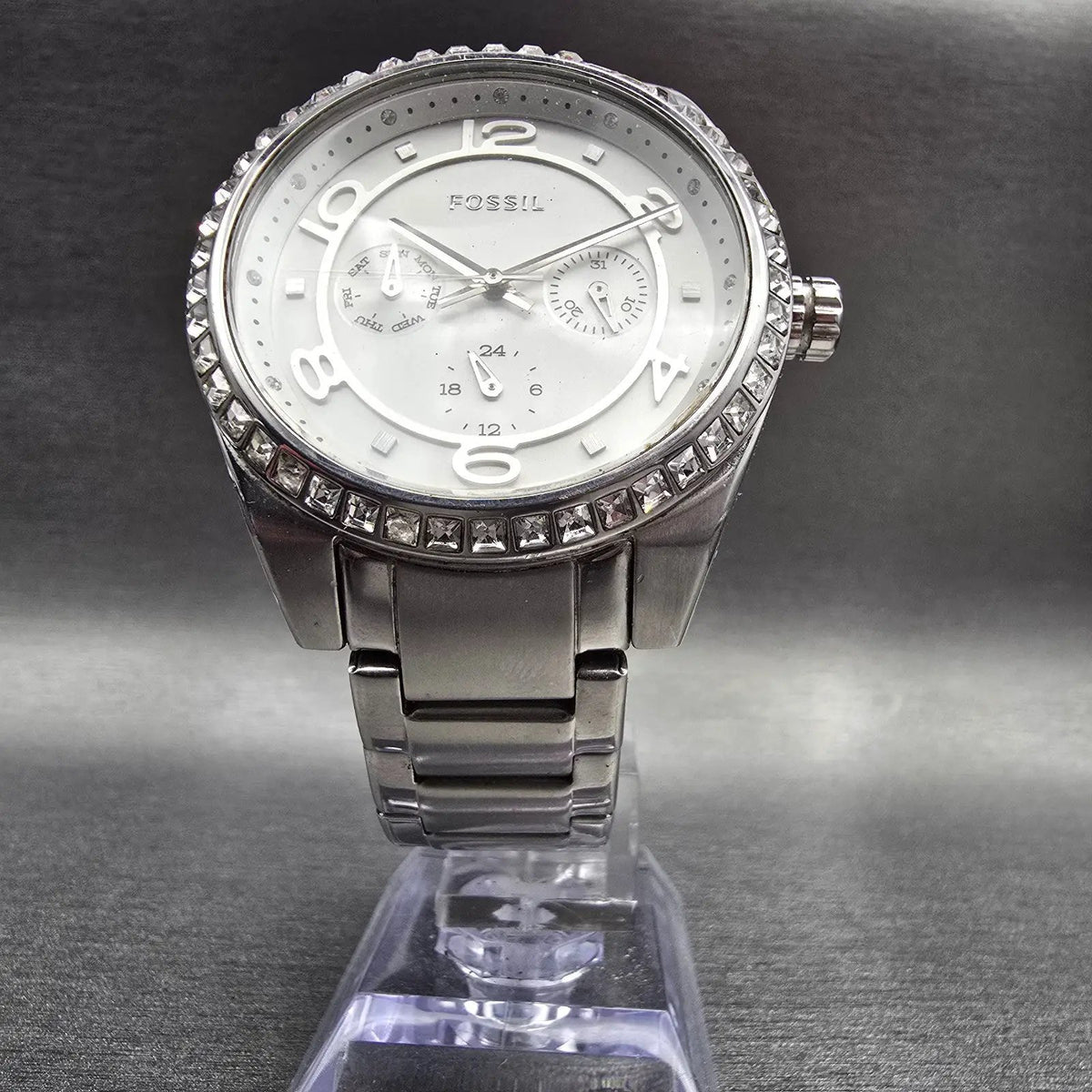 Fossil Watch Women 40mm Silver Dial Silver Tone Daydate Gemmed BQ1066 New Batt5