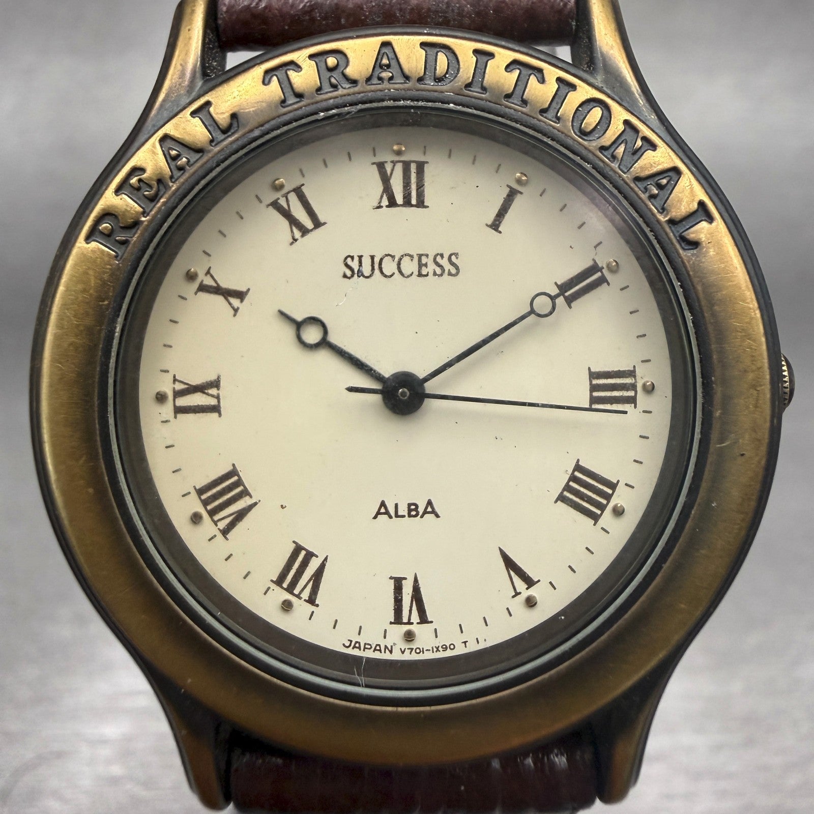 Seiko Alba Watch Men 32mm Champagne Dial Gold Tone Round V701-1P80 New Battery1