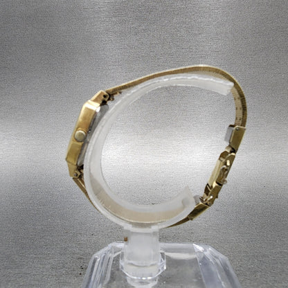 Seiko Tank Watch Women 18mm Gold Dial Gold Tone Rectangle 23205229 New Battery6