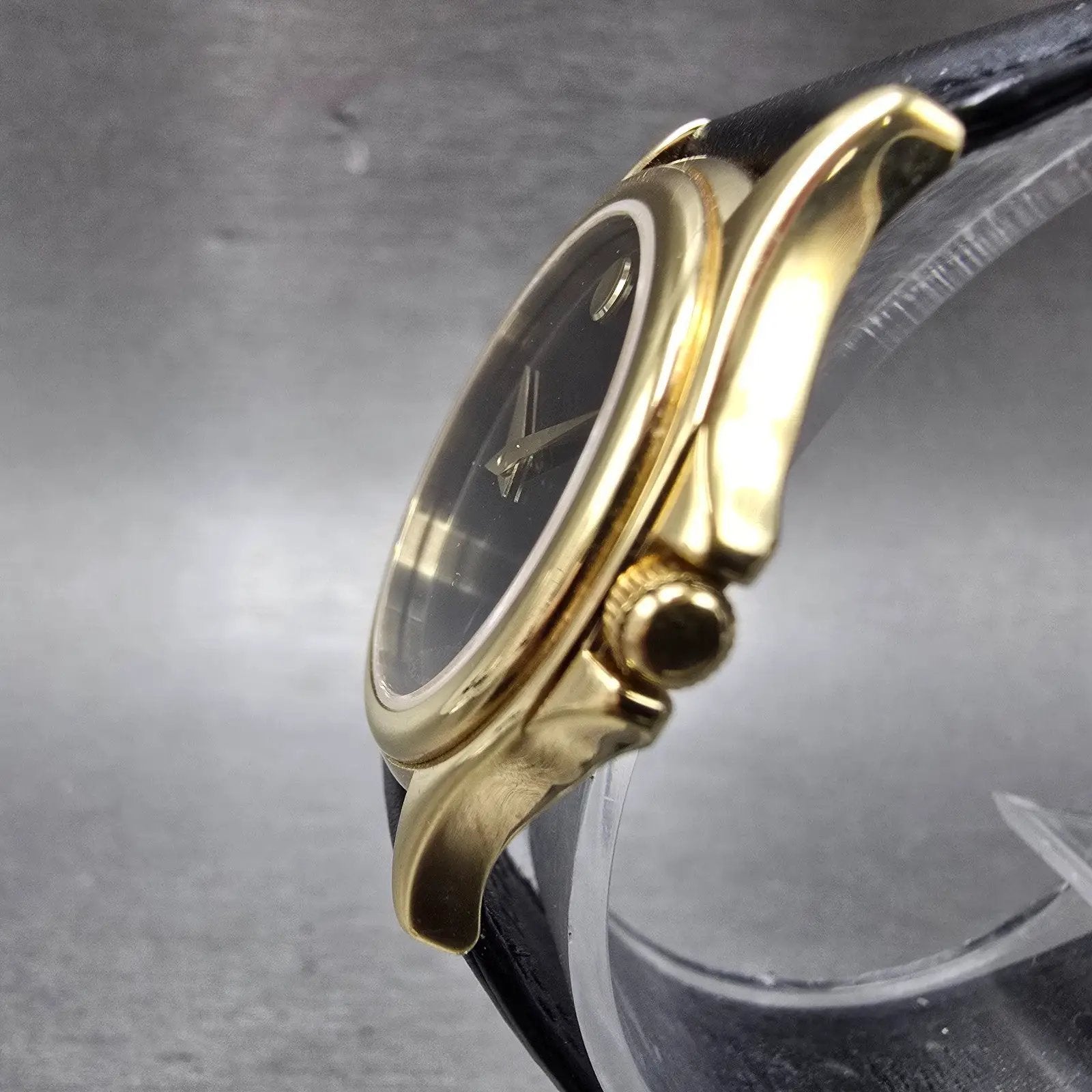 Movado Museum Watch Women 28mm Black Dial Gold Tone Round 87 E4 0823 New Batt MR2