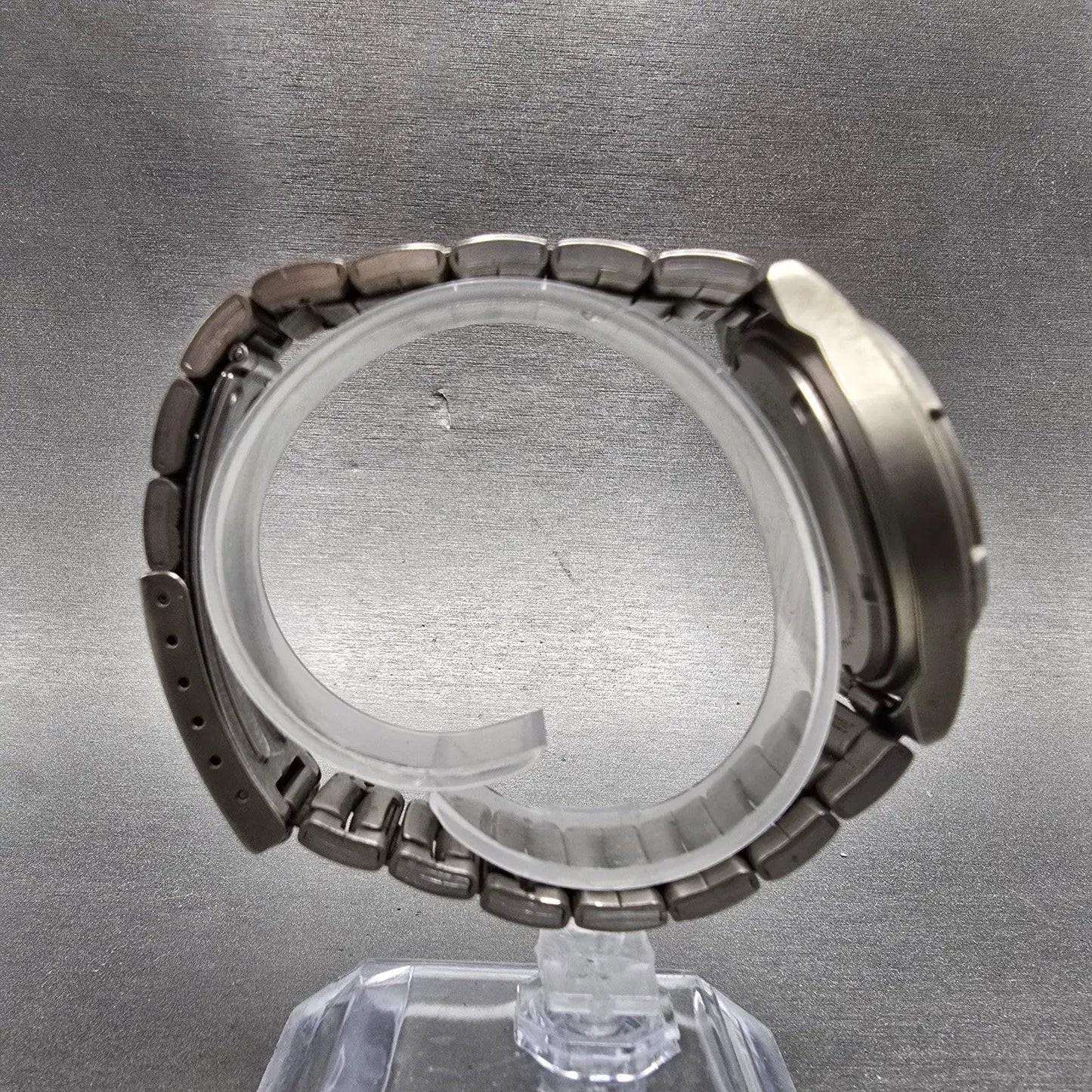 Seiko Alba Epsilon Watch Men 36mm Gray Dial Titanium Daydate V14J-0A10 Runs7