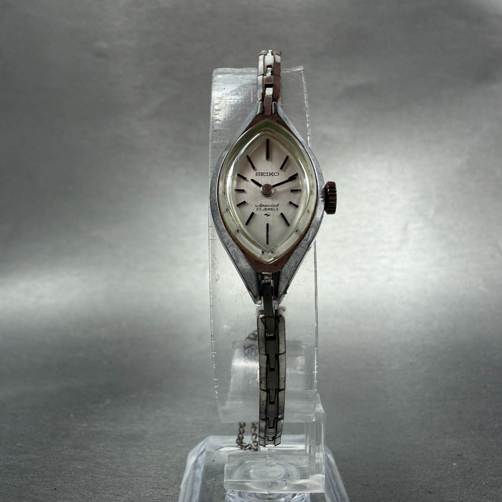 Seiko Special Watch Women 15mm White Dial Silver Tone Manual Wind 1140-7080 Runs5