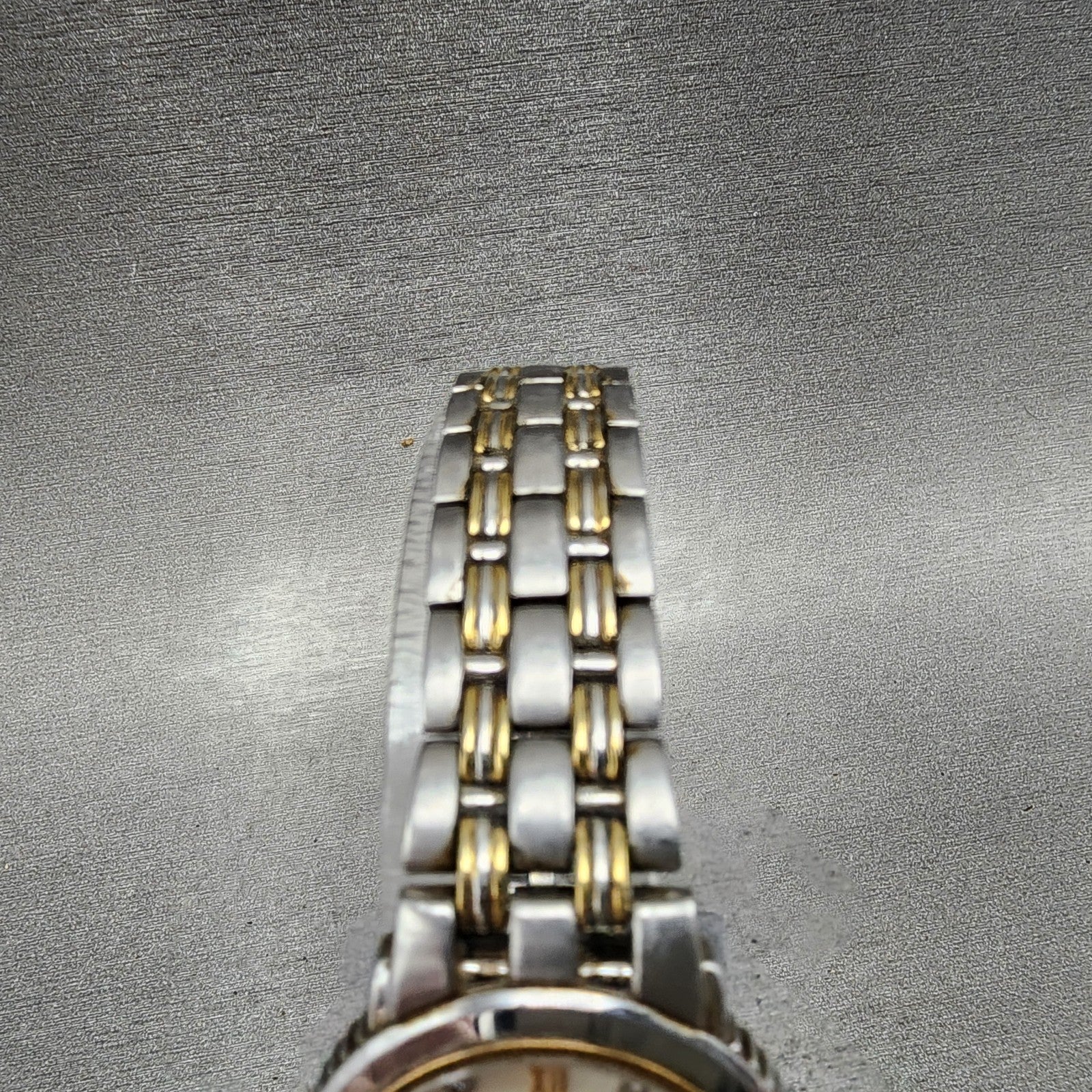 Seiko Watch Women 27mm MOP Dial Two Tone Date Round 7N820BR0 New Battery4
