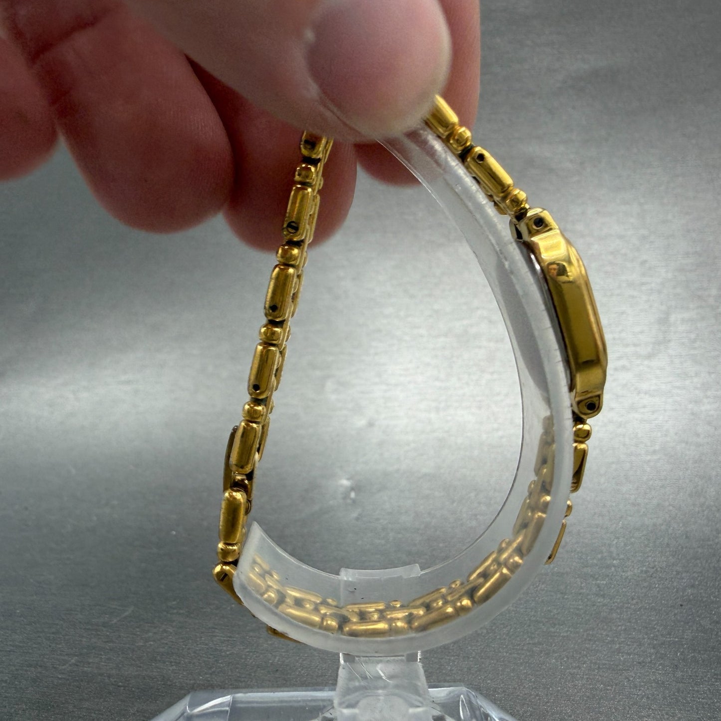 Seiko Watch Women 13mm Champagne Dial Gold Tone Oval 1e20-6039 New Battery VTG8