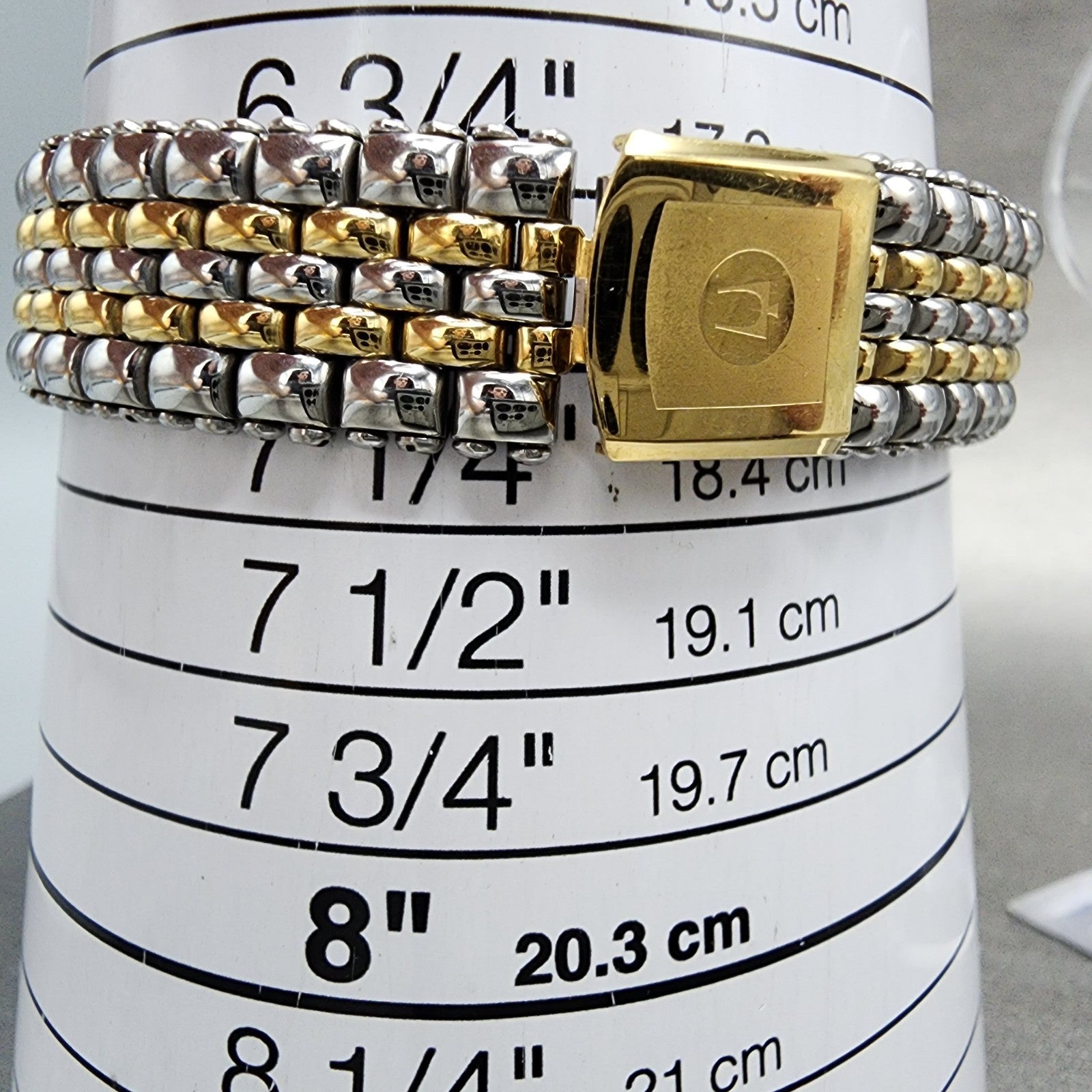 Bulova Watch Women 24mm Champagne Dial Two Tone Round Date New Battery VTG10
