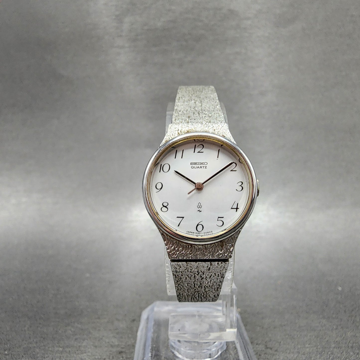 Seiko Watch Women 23mm Silver Dial Silver Tone Round 43010010 New Battery5