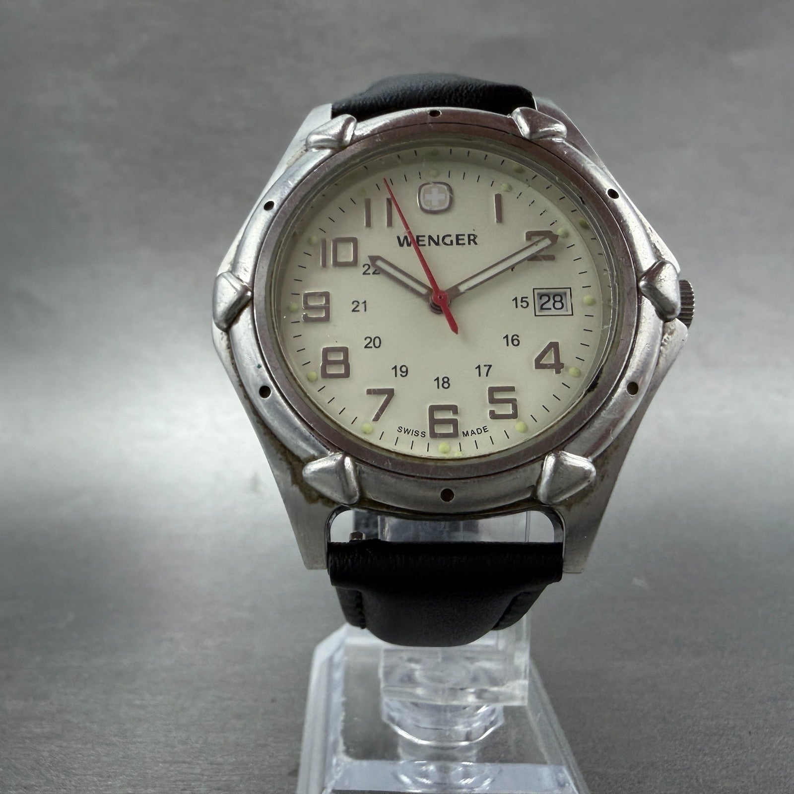 Wenger Watch Men 41mm White Dial Steel Date Round 7311X Band New Battery5