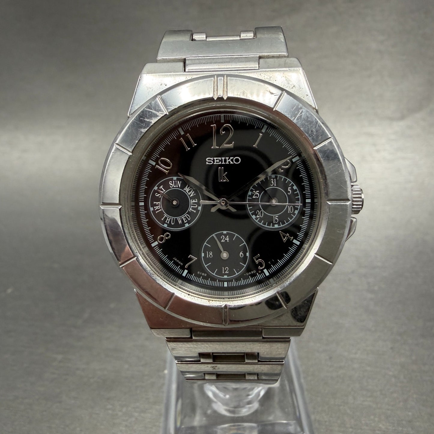 Seiko Lukia Watch Women 33mm Black Dial Silver Tone Daydate 5y89-0b30 NewBattery0