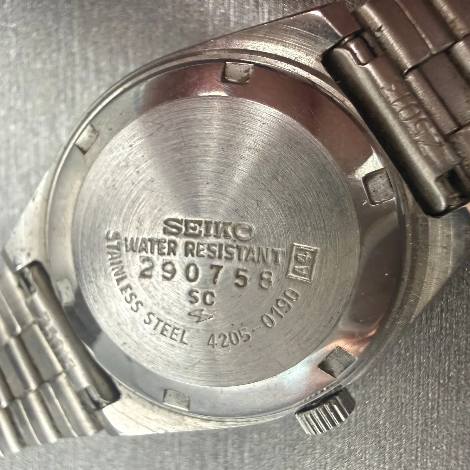 48101652
