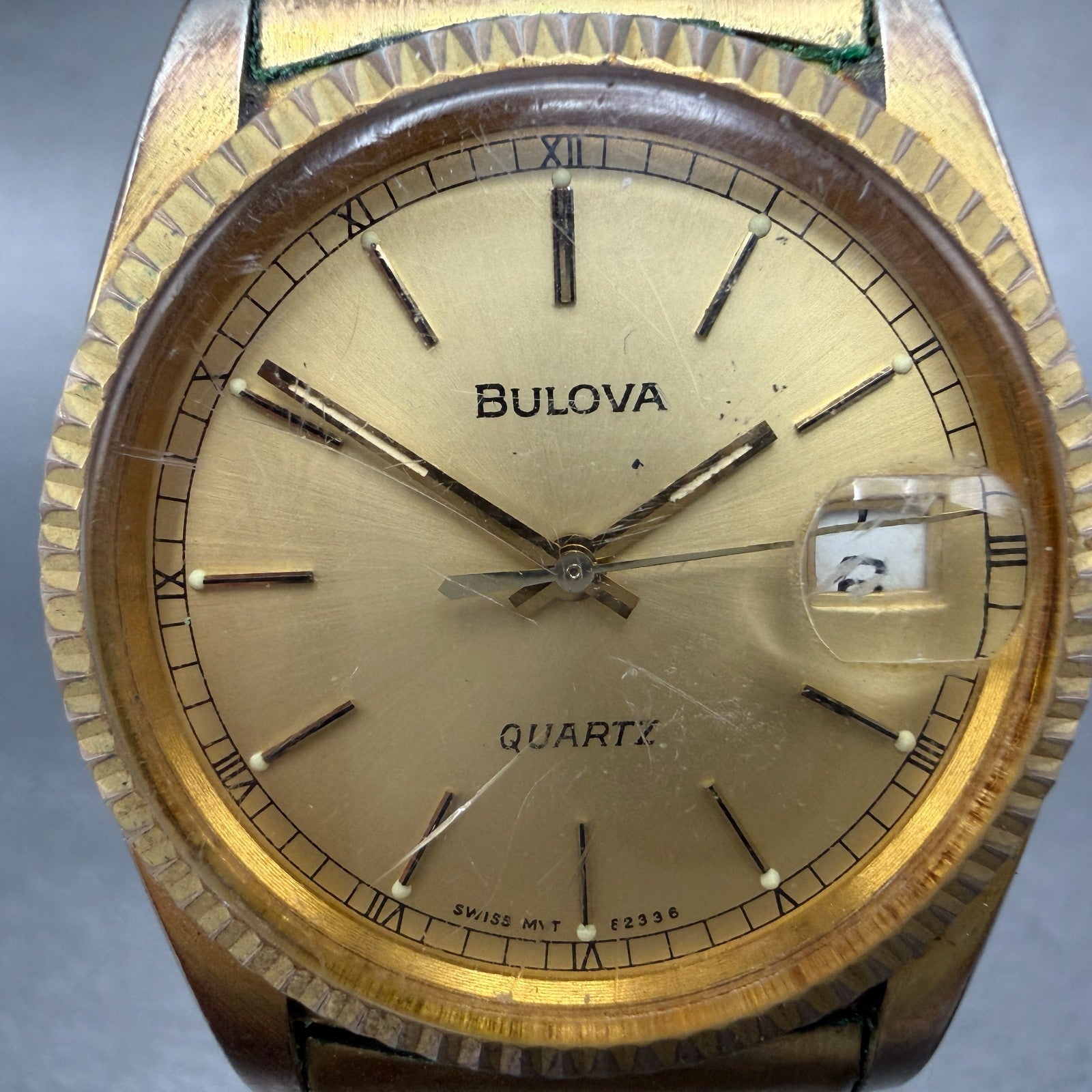 Bulova Watch Men 36mm Gold Dial Gold Tone Date Round 82336 PARTS2