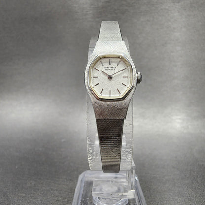 Seiko Watch Women 17mm White Dial Silver Tone Round 54205059 New Battery VTG5