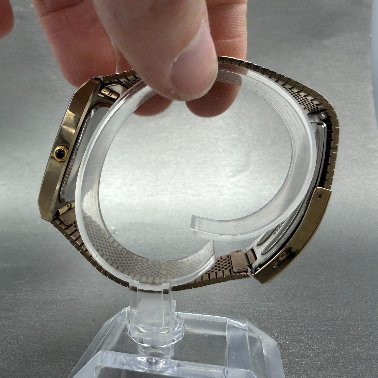 Seiko Tank Watch Men 30mm Gold Dial Gold Tone Rectangle 5931-5341 New Battery6