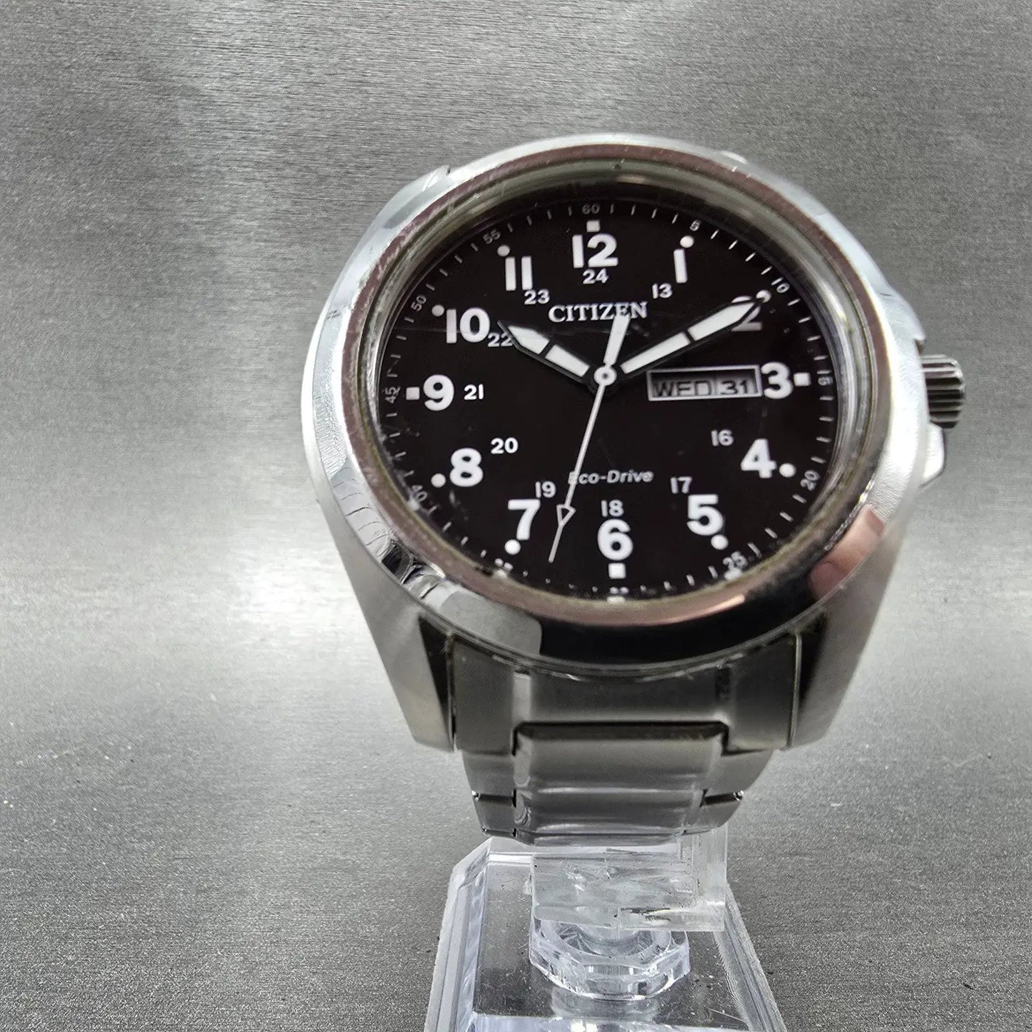 Citizen Eco-Drive Watch Men 43mm Black Dial Steel Daydate J800-R006738 Runs LP5