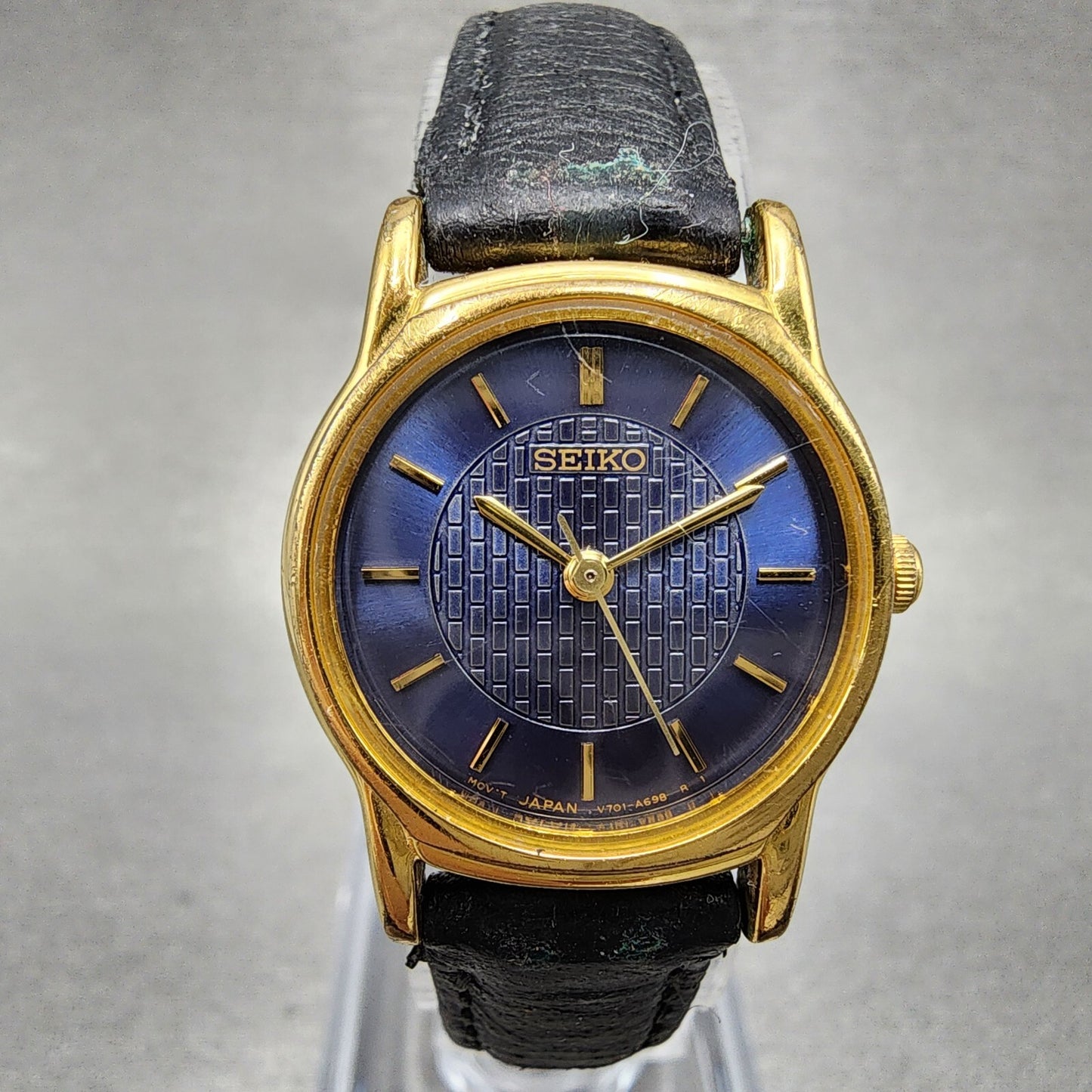 VTG Seiko Watch Women 22mm Blue Dial Gold Tone Round V701A110 New Battery0
