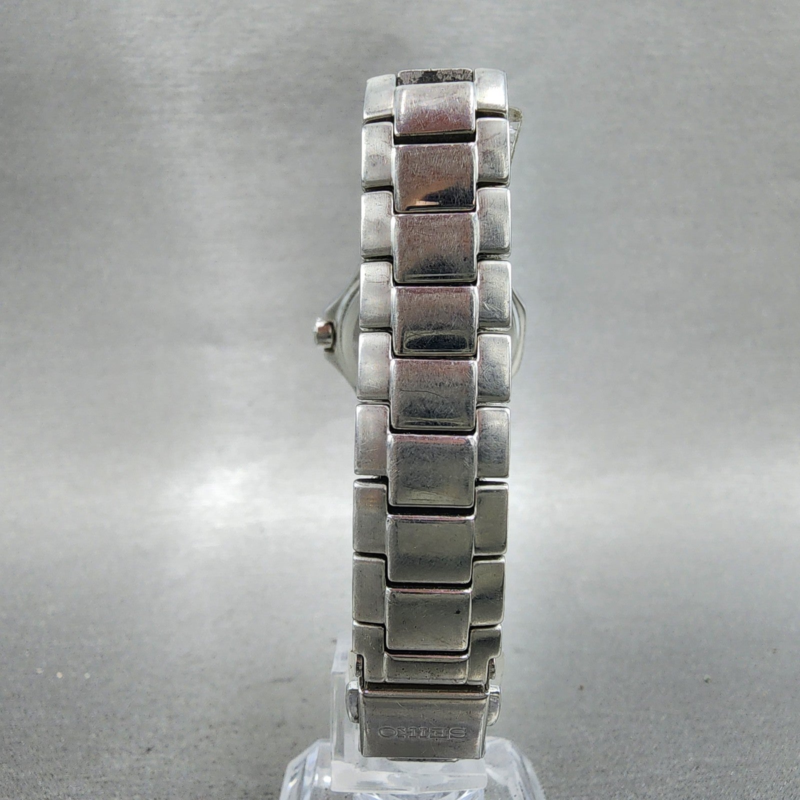Seiko Watch Women 26mm White Dial Silver Tone Date Round 7N820BE0 New Battery7