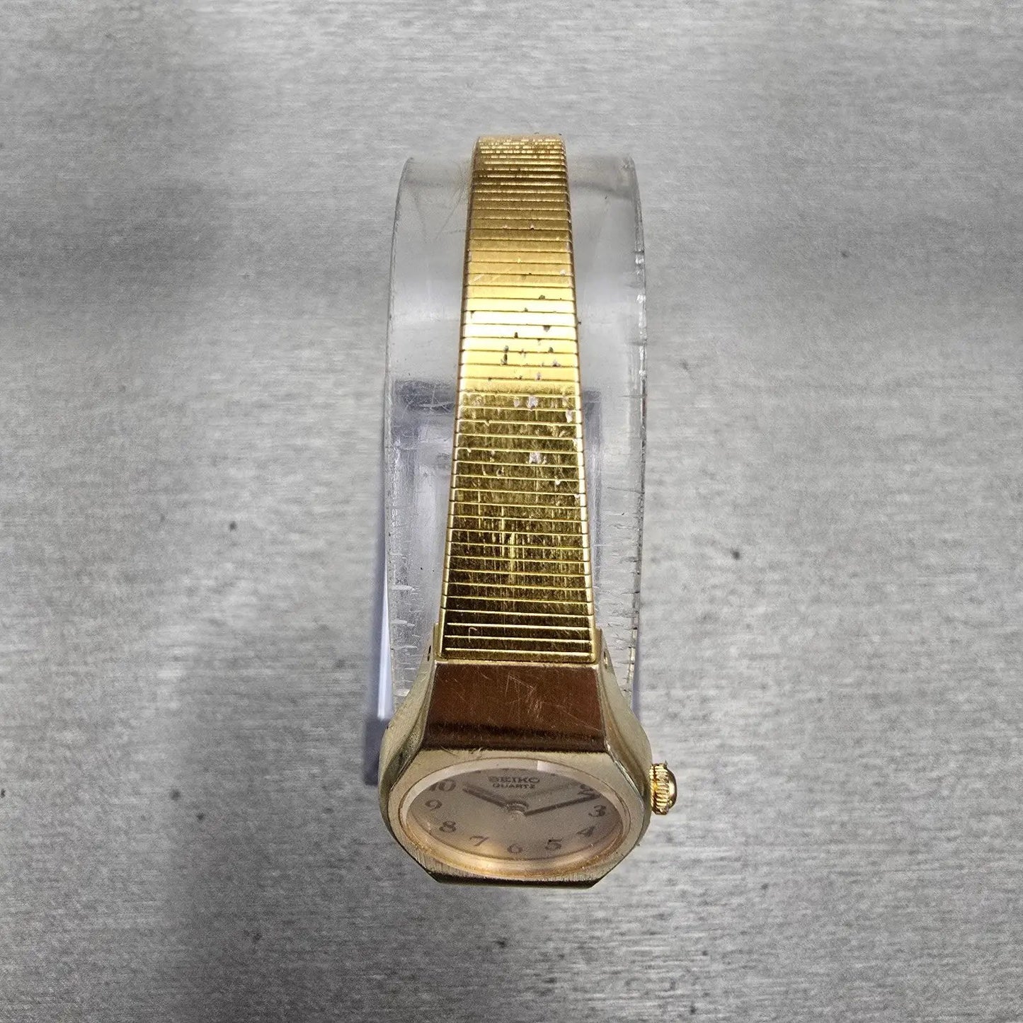 Seiko Watch Women 17mm Gold Dial Gold Tone Round 2P20-0A89 New Battery Vintage4