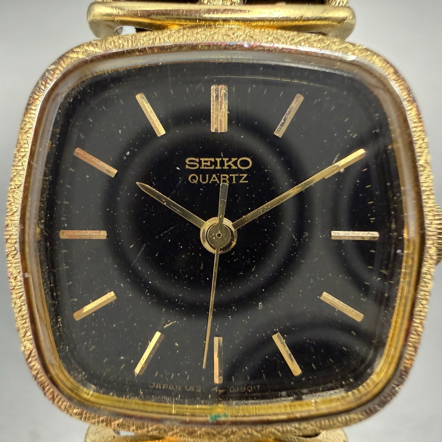 Seiko Watch Women 21mm Black Dial gold Tone Rectangle 1421-5110 New Battery1