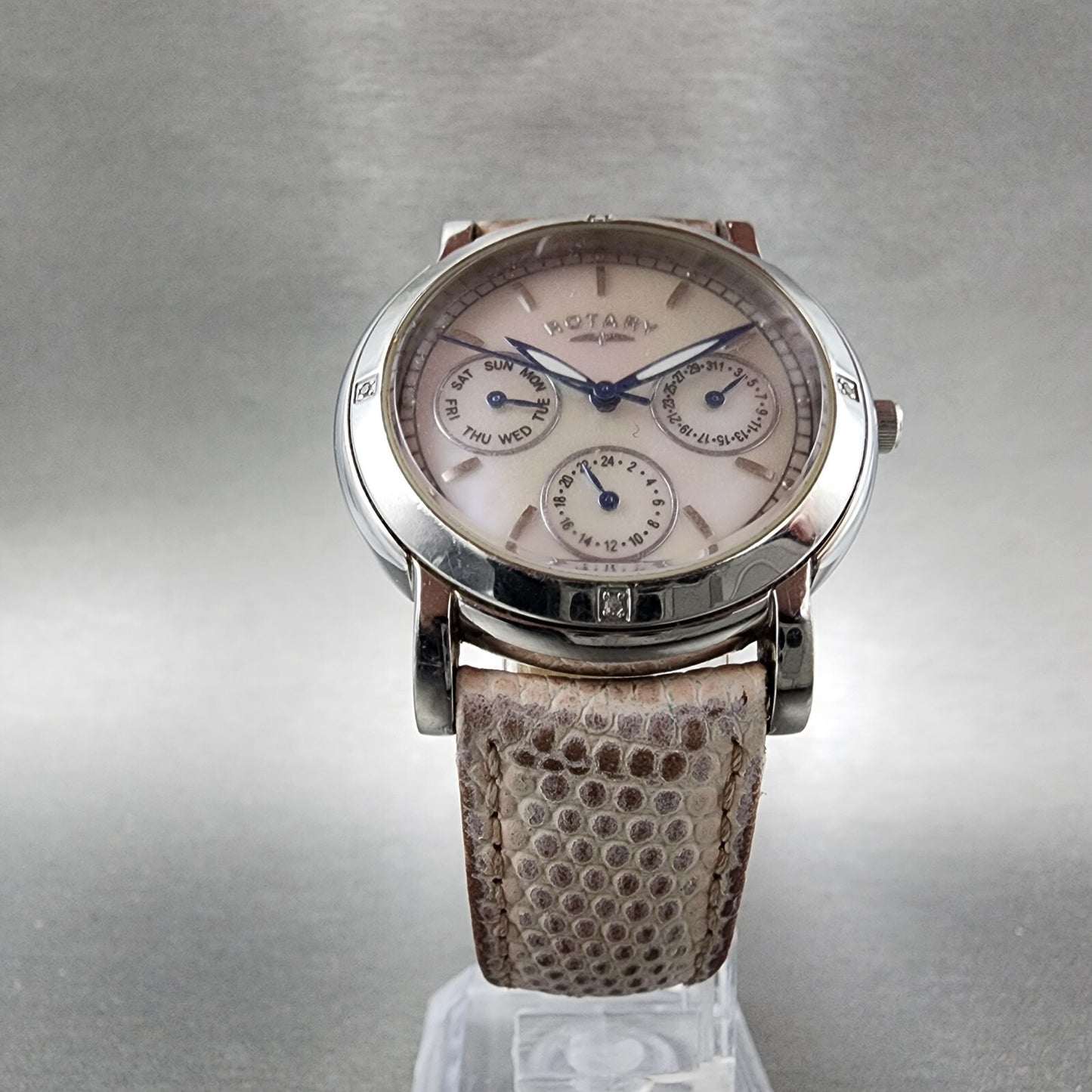 Rotary Rocks Watch Women 35mm MOP Dial Steel Daydate Round Diamond New Battery5