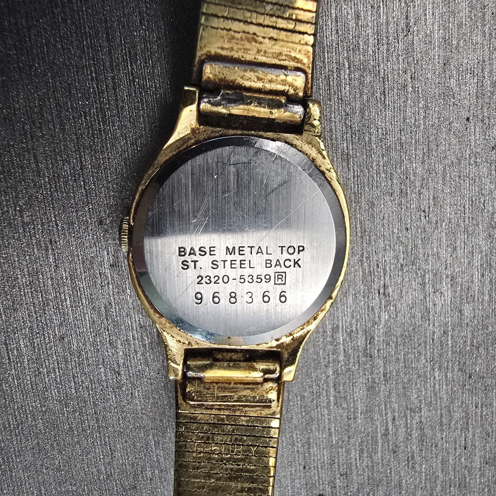 Seiko Watch Women 20mm Gold Dial Gold Tone Oval 2320-5359 New Battery Vintage10