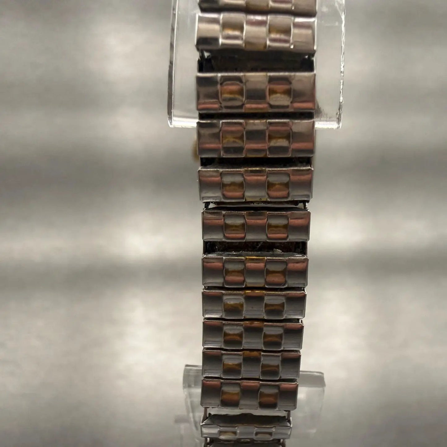 48116208