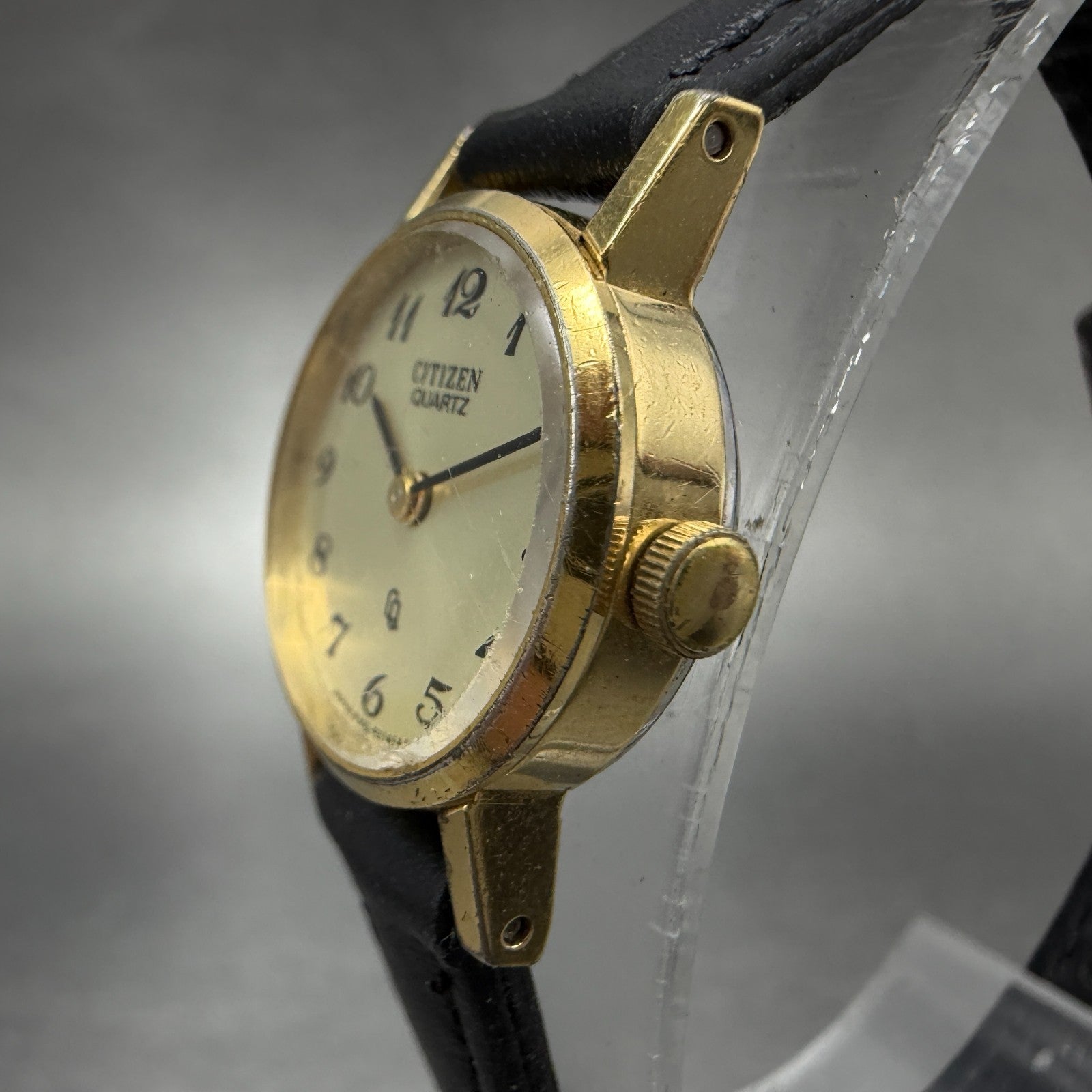 Citizen CQ Watch Women 20mm Champagne Dial Gold Tone Round 4-832370 New Battery2