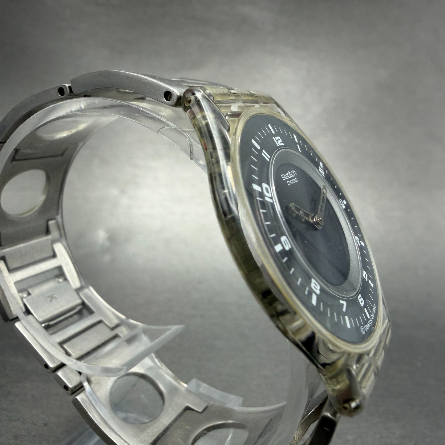 Swatch Skin Simple Like Watch Unisex 34mm Gray Dial Clear Case Round New Battery3
