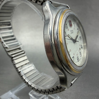 Swiss Army Victorinox Watch Men 39mm White Dial Two Tone Date Round PARTS VTG4