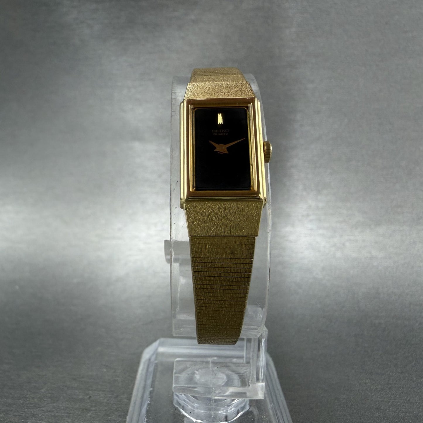 Seiko Tank Watch Women 12mm Black Dial Gold Tone 2E20-6479 New Battery VTG ABC5