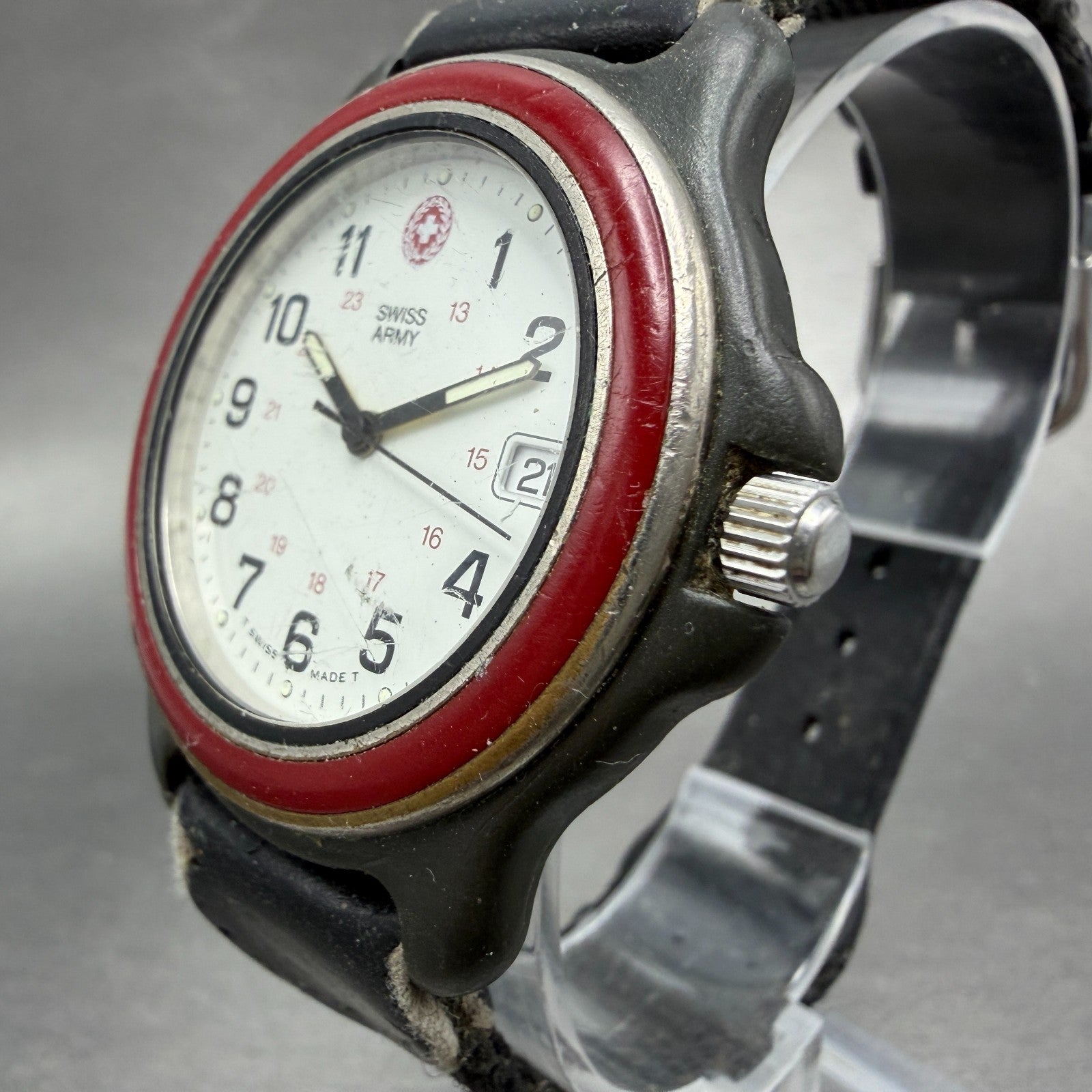Victorinox Swiss Army Watch Men 39mm White Dial Black Tone Date Round PARTS ljk3