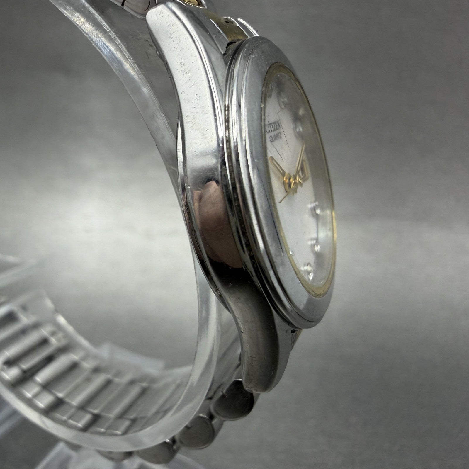 Citizen Watch Women 26mm MOP Dial Two Tone Date Round 1012S075670 New Battery3