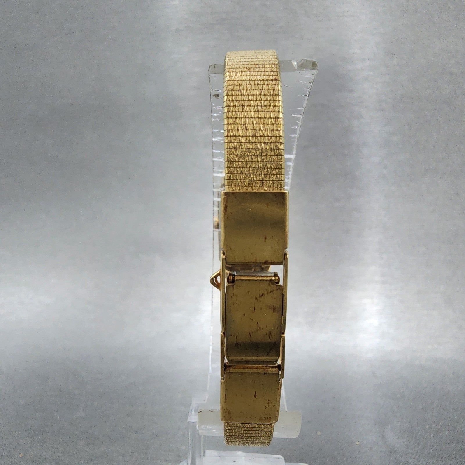 Seiko Tank Watch Women 12mm Champagne Dial Gold Tone 2e206479 New Battery8