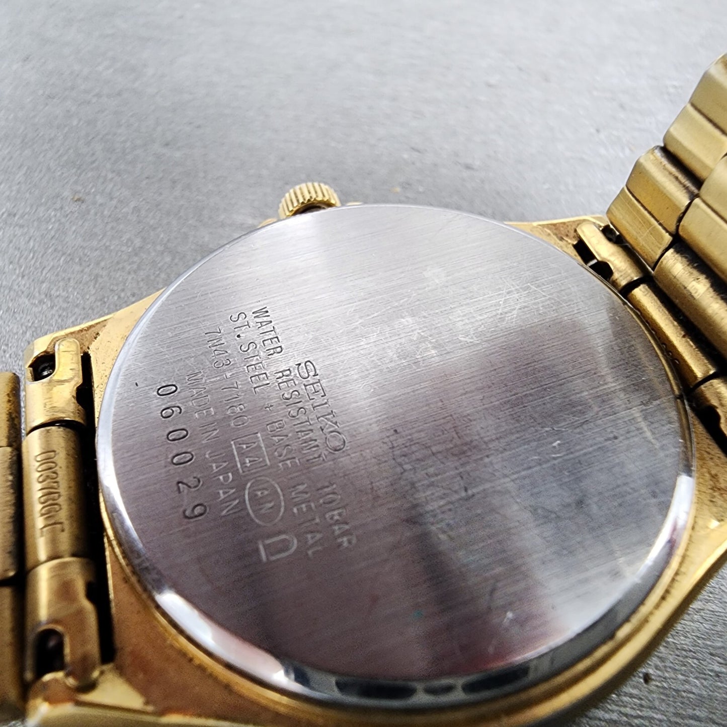 Seiko Spirit Watch Men 35mm Champagne Dial Gold Tone Daydate 7n437180 PARTS10