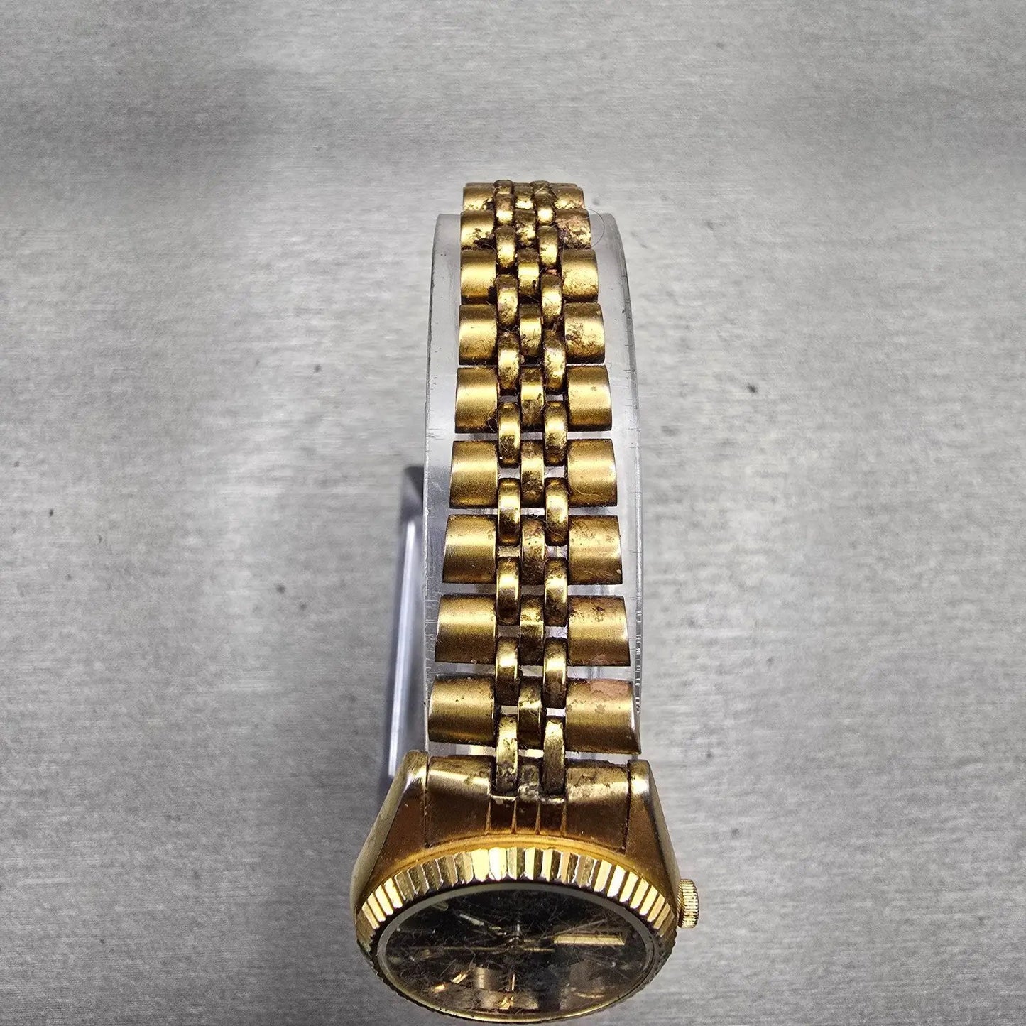 Seiko Watch Women 23mm Black Dial Gold Tone Daydate Round 3Y03-0169 New Battery4