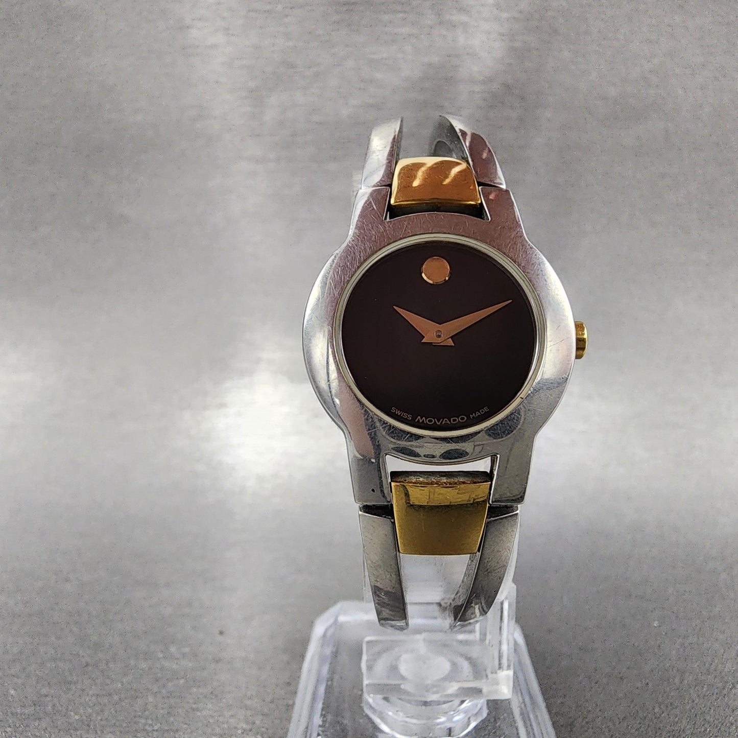 Movado Amorosa Watch Women 24mm Black Dial Two Tone Round 81 E4 1842 New Battery5