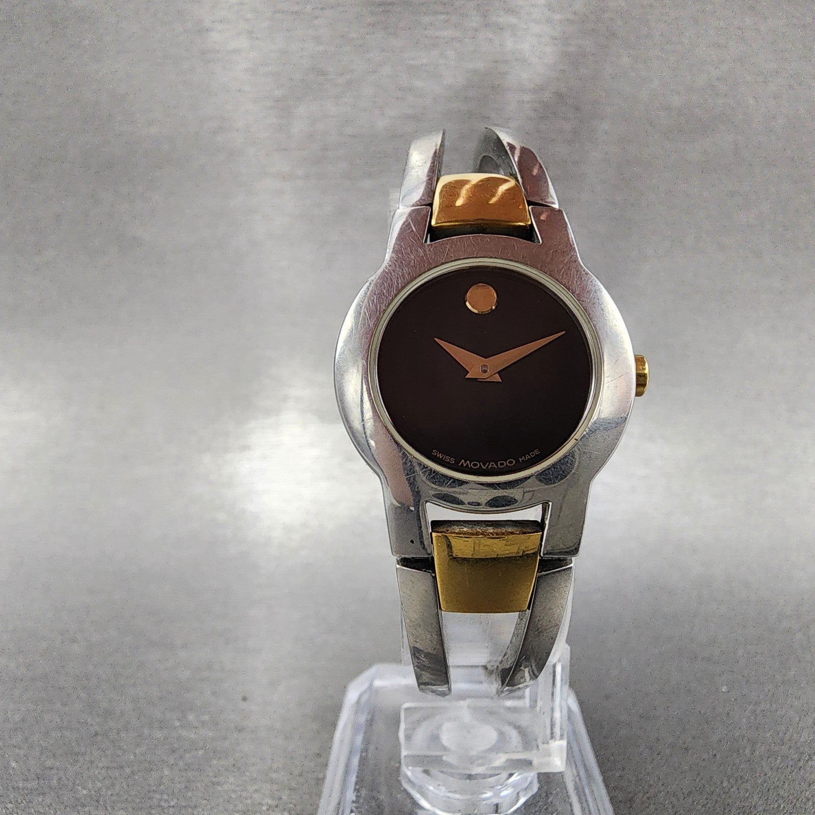 Movado Amorosa Watch Women 24mm Black Dial Two Tone Round 81 E4 1842 New Battery5