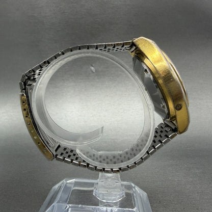 Bulova Digital Watch Men 37mm LCD Gold Tone Daydate Round Vintage N7 PARTS9