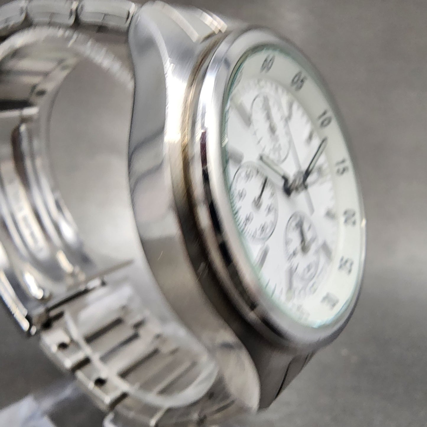 Seiko Chronograph Watch Men 39mm White Dial Silver Tone Date 7t920cc0 New Batt3