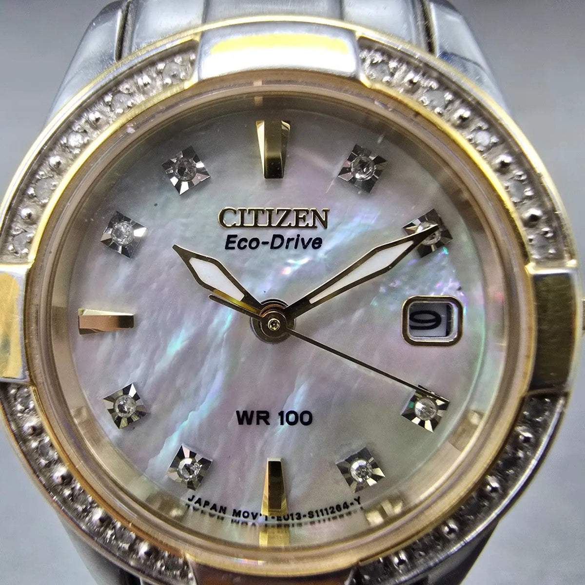 Citizen Eco-Drive Watch Women 26mm MOP Dial Two Tone Date E013-S076412 Runs 31