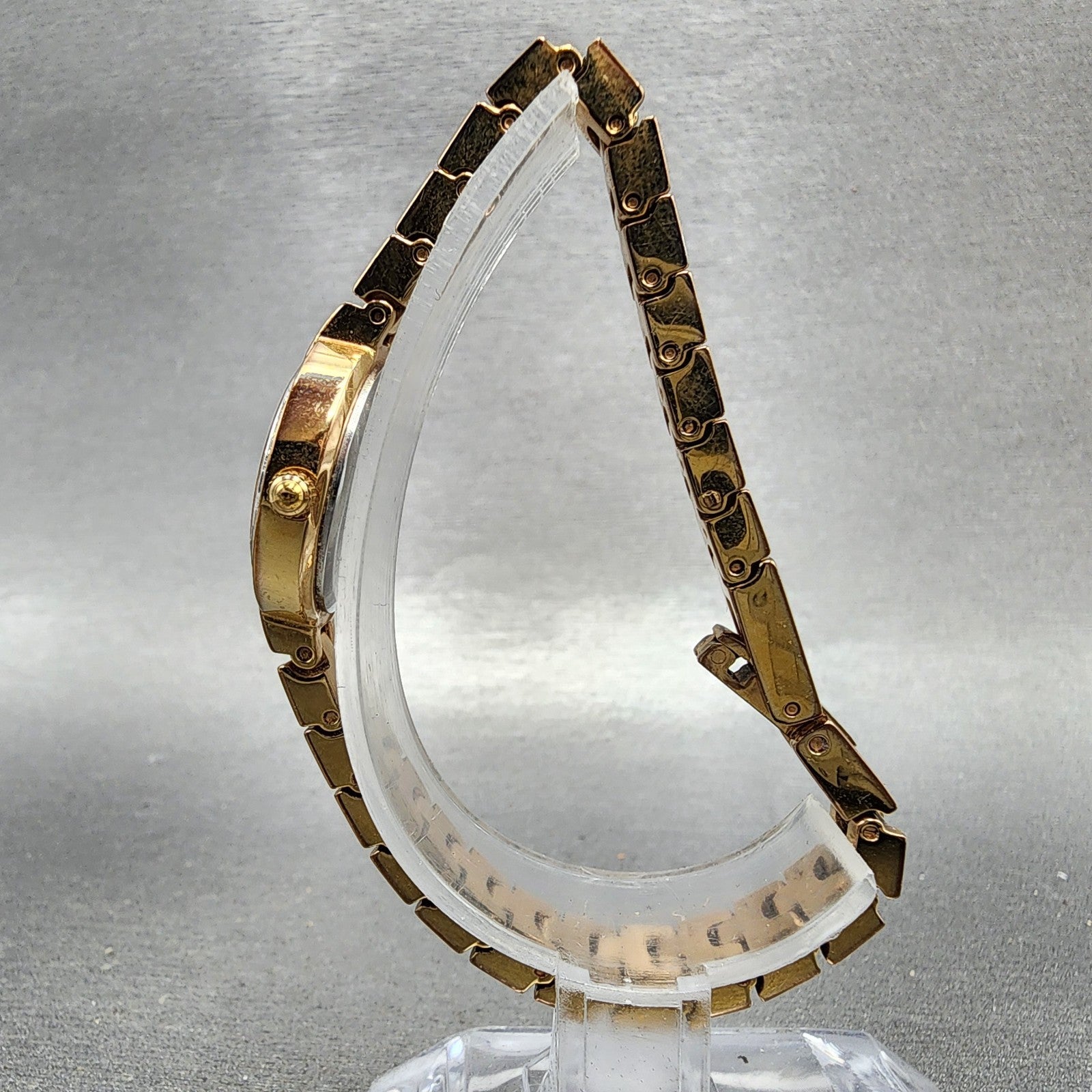 Bulova Crystal Watch Women 22mm MOP Dial Rose Gold Tone Crystal Bezel New Batt7
