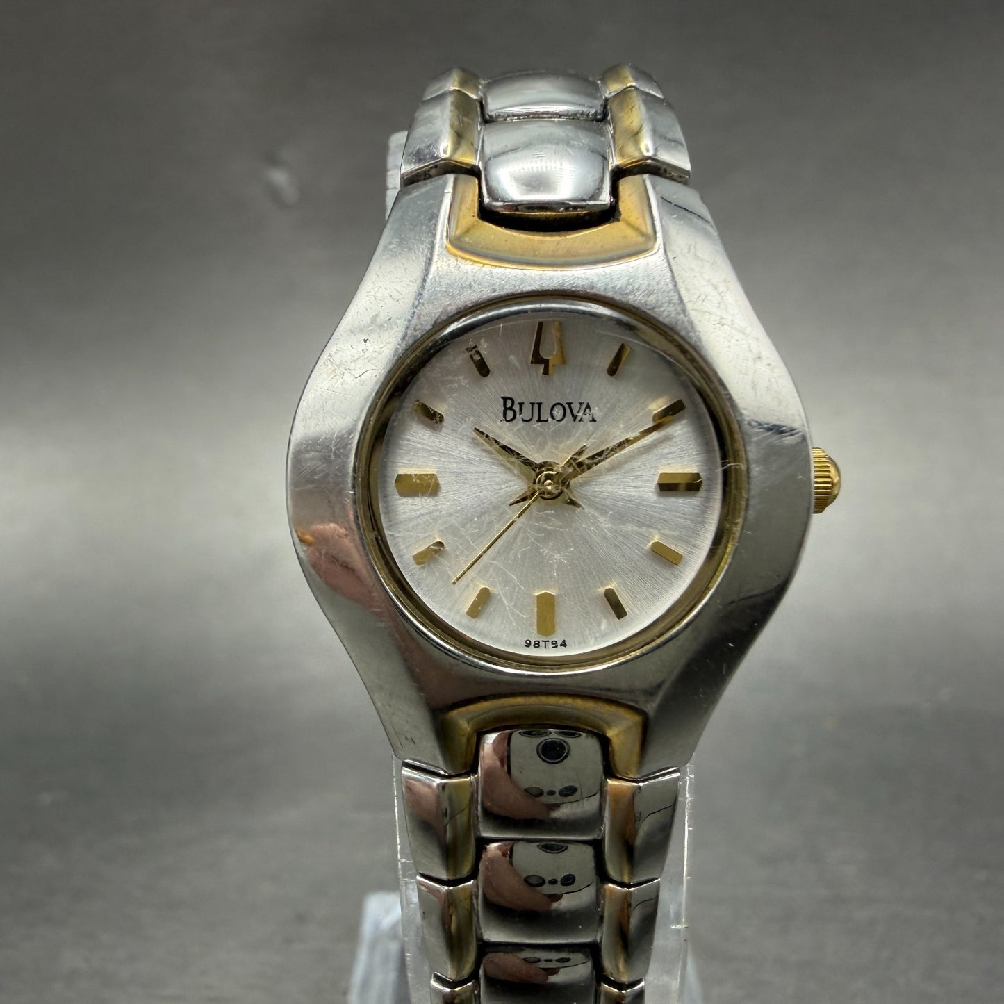 Bulova Watch Women 23mm Silver Dial Two Tone Round 98T84 New Battery0