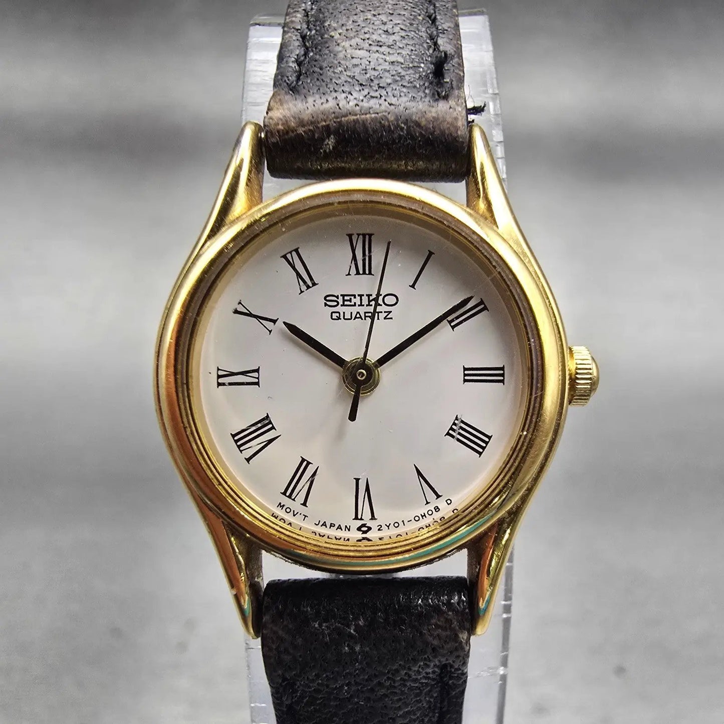 Seiko Watch Women 20mm White Dial Gold Tone Round 2Y01-0A10 New Battery Vintage0