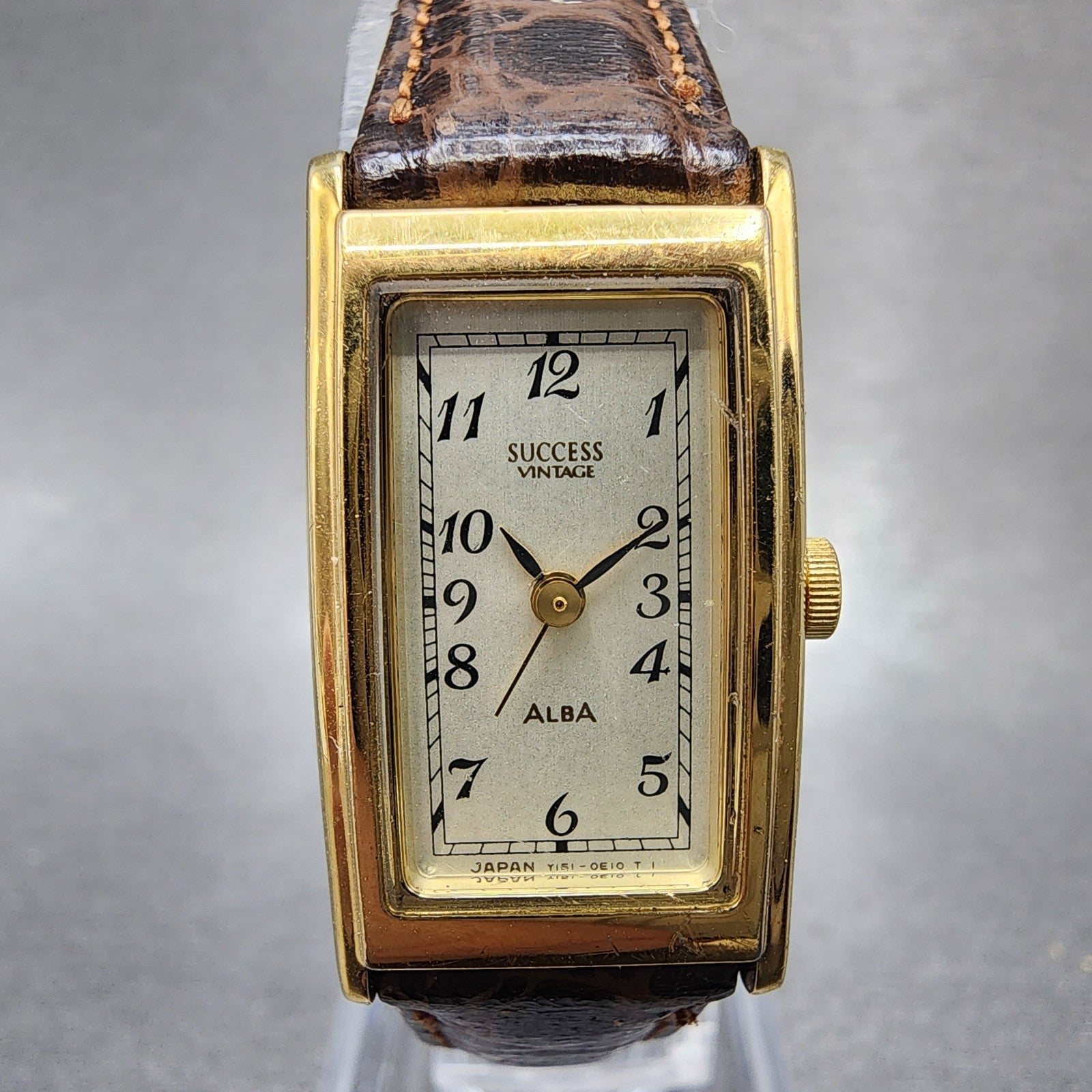 Seiko Alba Success Tank Watch Women 16mm Silver Dial Gold Tone Y1515a30 New Bat0
