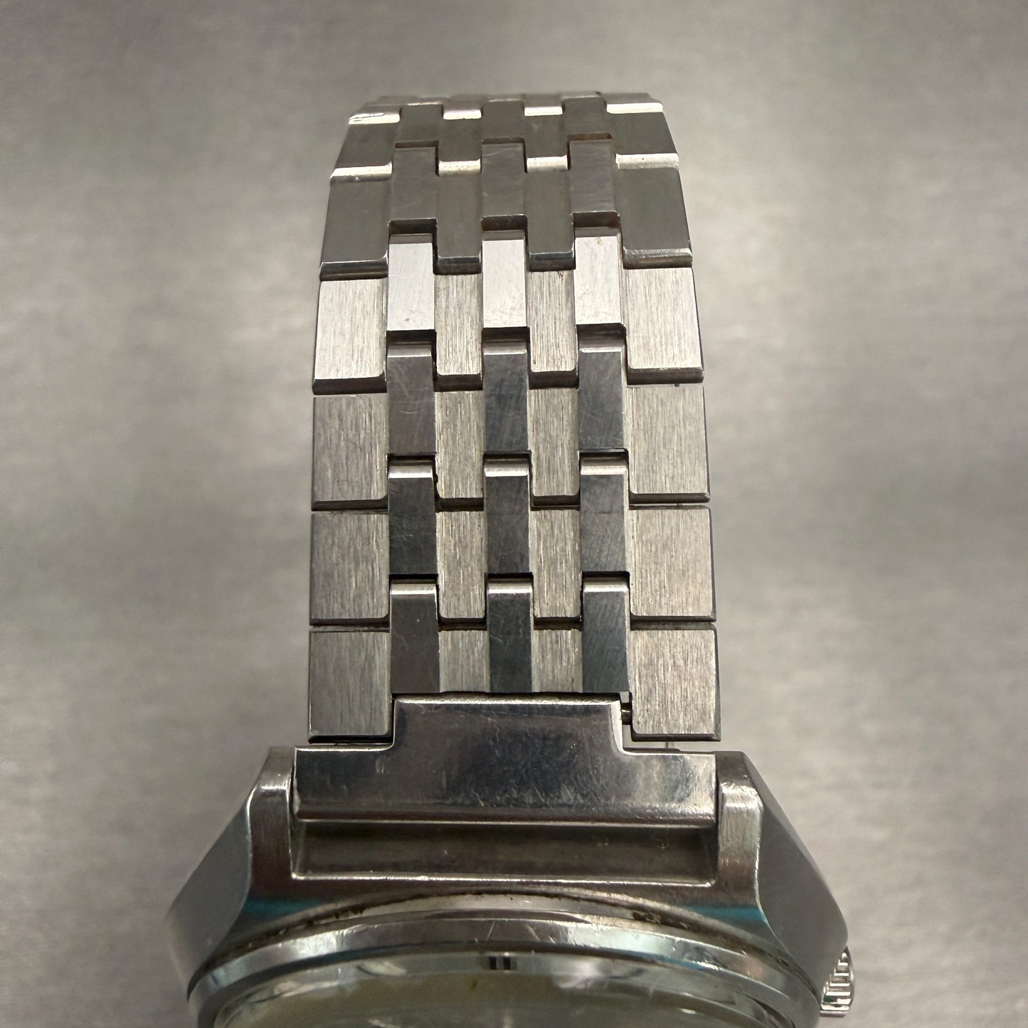 Seiko Lord Matic Watch Men 37mm Silver Dial Silver Tone Daydate Round 5606-70104