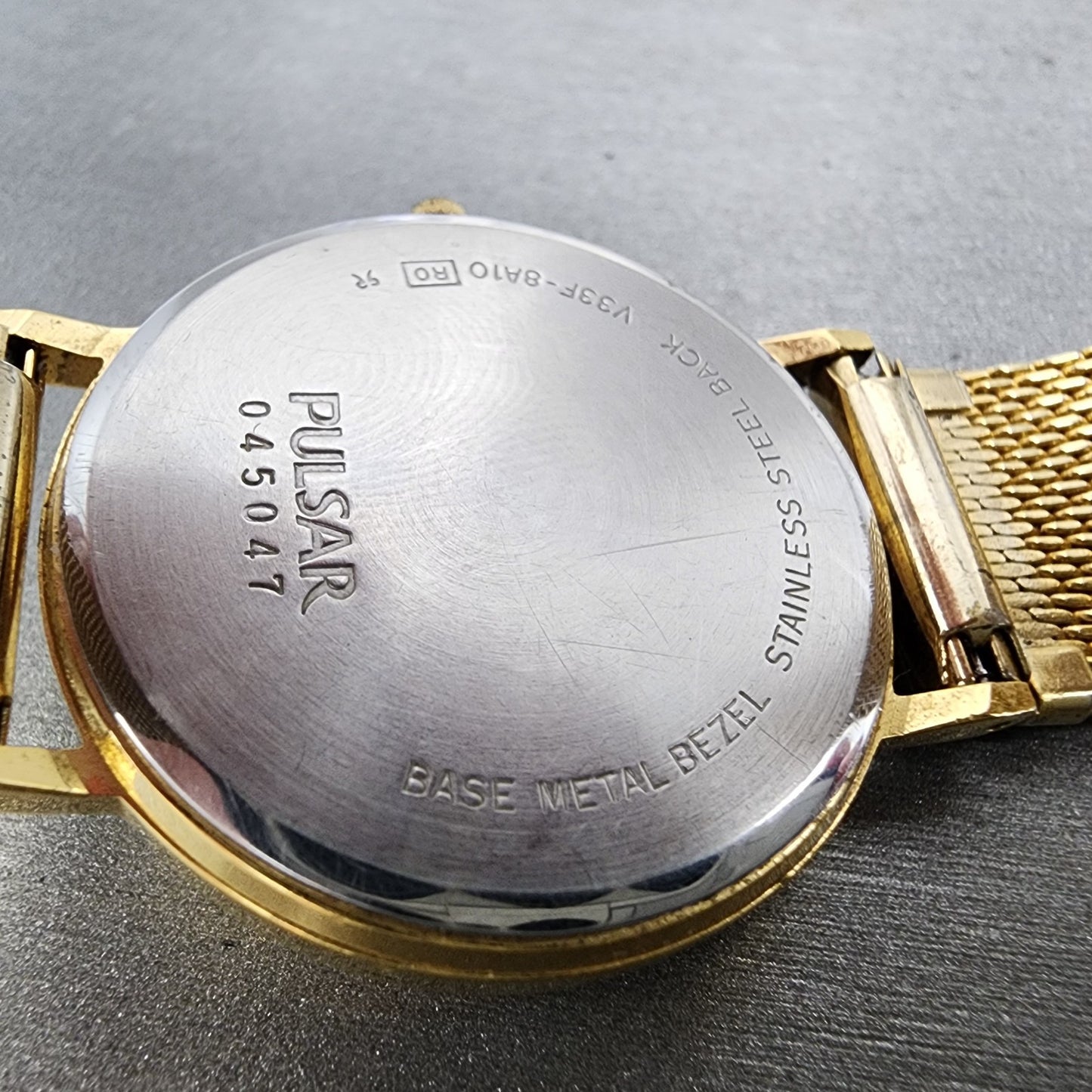 Pulsar Sun Moon Watch Men 32mm Black Dial Gold Tone Daydate Month New Battery9